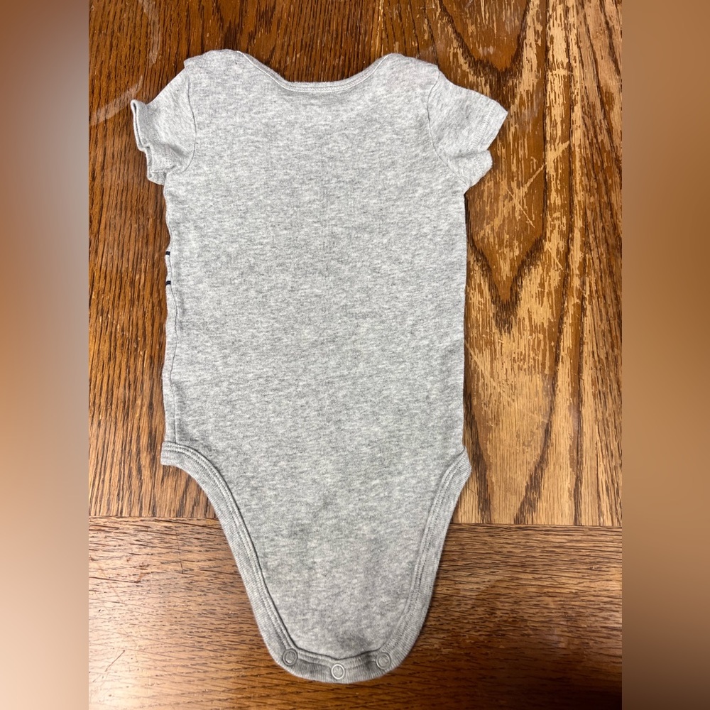 Carter’s Baby Boy Onesie, 6 Months - Picture 3 of 5